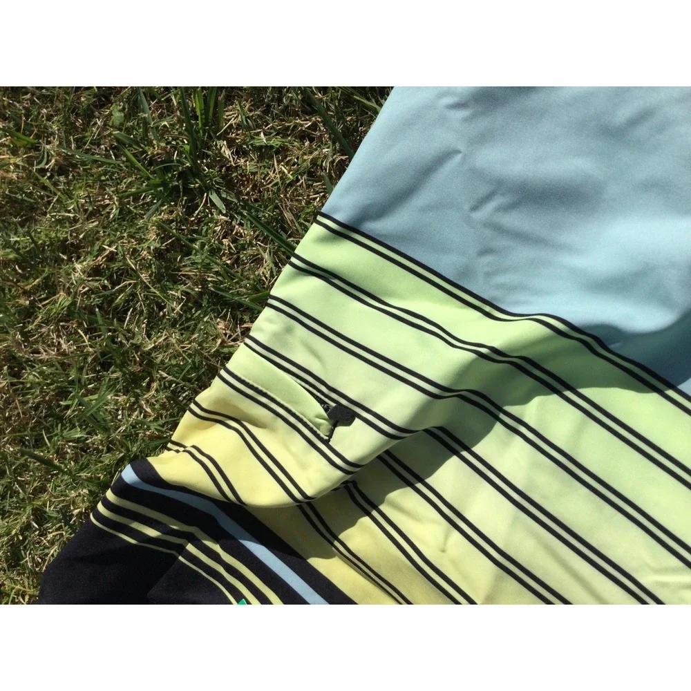 O'Neill Boardshort Men's Swim Trunks Shorts Black Yellow‎ Blue Stripes size 34
